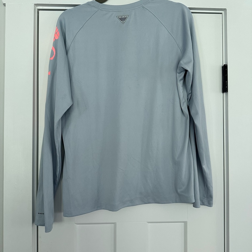 Columbia PFG Light Gray Long Sleeve Shirt with Peach Coral Logo OmniShade - Picture 4 of 8